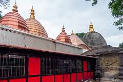 The garbhagriha (innermost sanctuary) of the Kamakhya temple, with the three chambers in the foreground: the calanta, pancharatna and the nritya-mandapa.