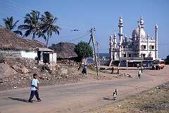 The view to the mosque of Vizhinjam, 3 kilometres south of Kovalam.