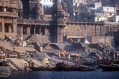 A cremation on one of the “burning ghats” on the banks of the Ganga (Ganges) river in Varanasi.