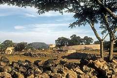 View towards the “temple” of the city of Great Zimbabwe.